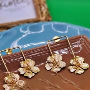 Handcrafted earrings